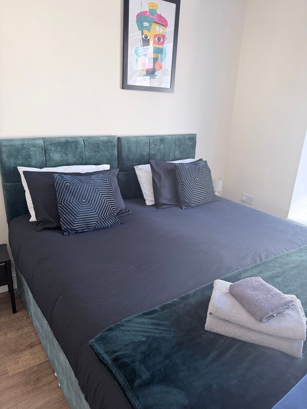 Appartamento, 1 camera da letto, vista città | 1 camera