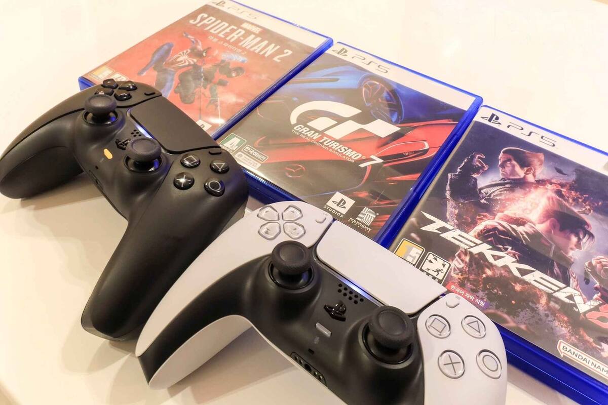 Family Room | Desk, laptop workspace, blackout drapes, soundproofing