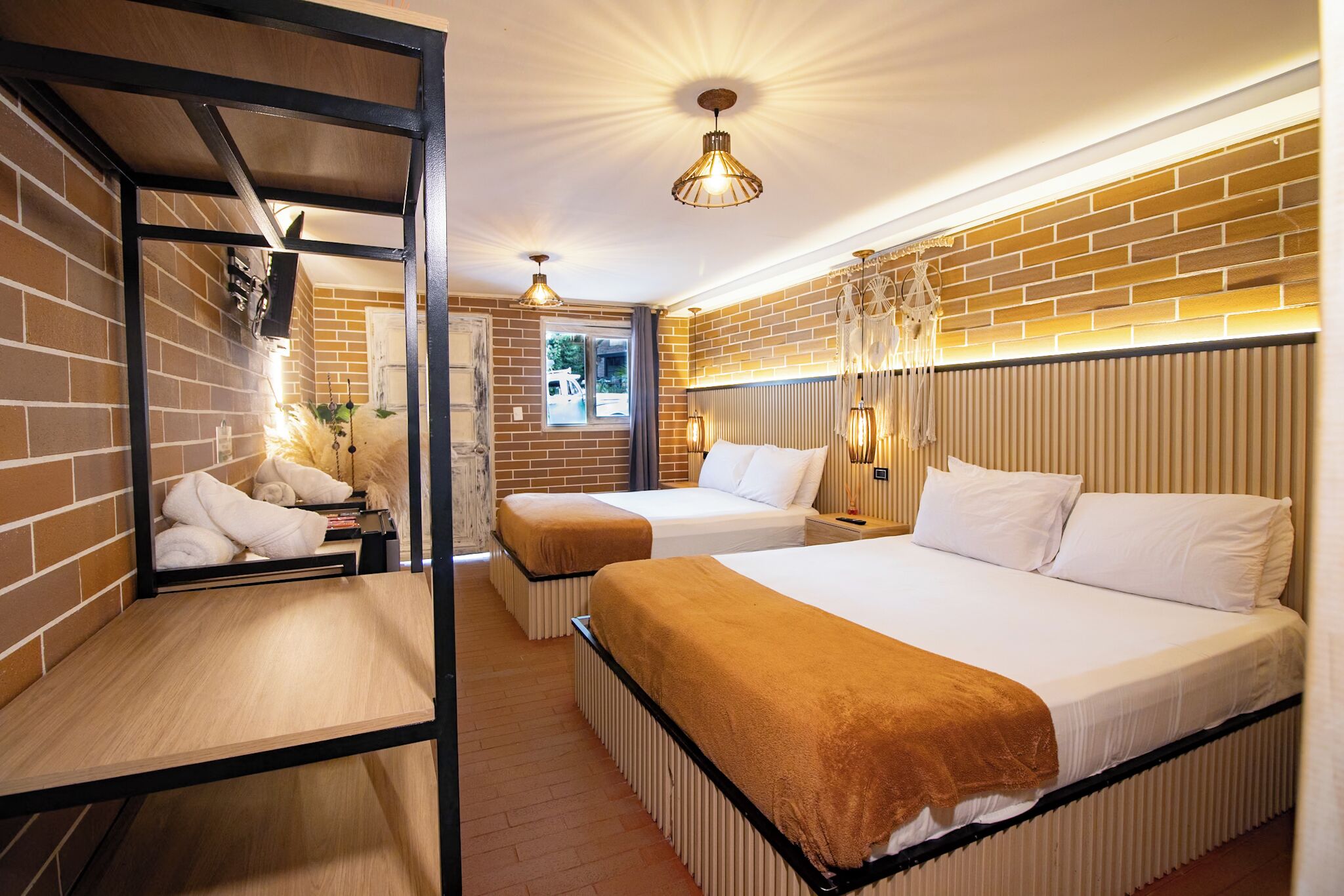 Deluxe Quadruple Room