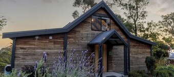 Duck'n Hill Barn (& EV charge station!)