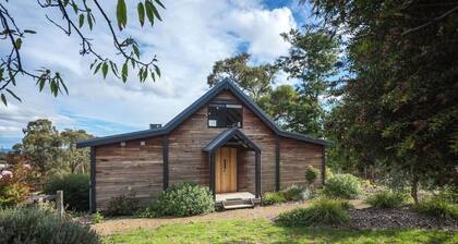 Duck`n Hill Barn & EV charge station