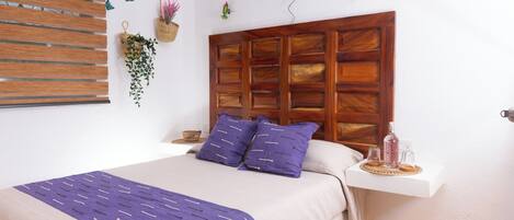 Zimmersafe, Verdunkelungsvorhänge, Bügeleisen/Bügelbrett