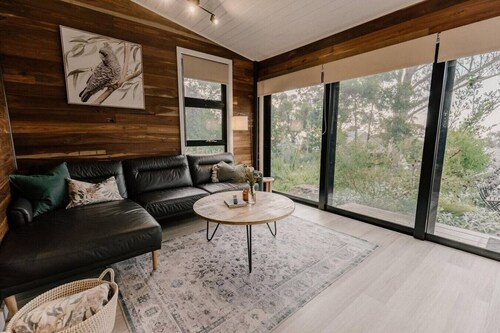 Duck`n Hill Loft & EV charge station!