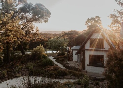 Duck`n Hill Cottage & EV charge station