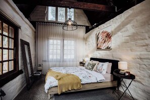WiFi, bed sheets - Duck'n Hill Cottage (& EV charge station) (Smiths Gully)