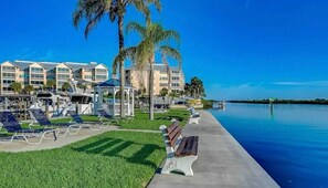 Property grounds - Siesta Key Sanctuary with Stunning Intracoastal Water Views (sarasota)