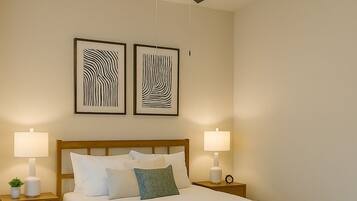 Fer et planche Ă  repasser, accĂšs Internet, draps fournis