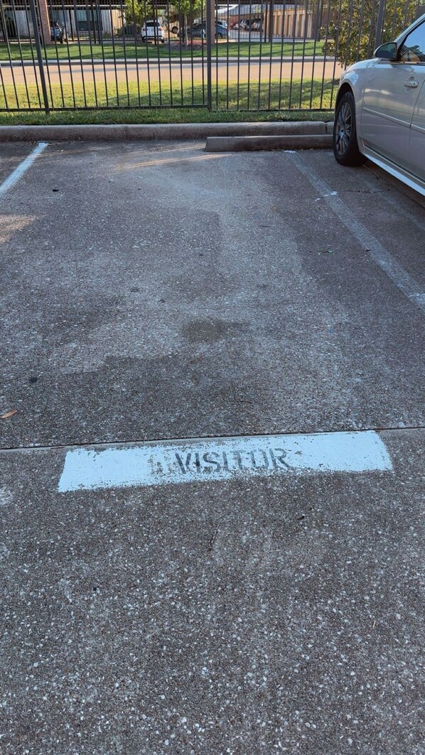 Property grounds - A living room and king or queen bed and a bath with AC in vibrant katy. (Houston)