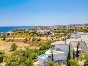 House, 5 Bedrooms, Smoking, Private Pool | Exterior