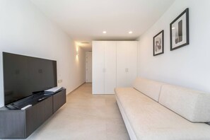 Casa, 5 camere da letto, fumatori, piscina privata | Soggiorno