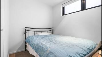 2 habitaciones y ropa de cama