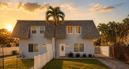 3BR Guitar House + Poker Lounge Near Hard Rock