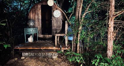 Cozy Cabin Retreat in the Woods