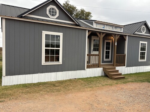 2 bedroom mini cabin