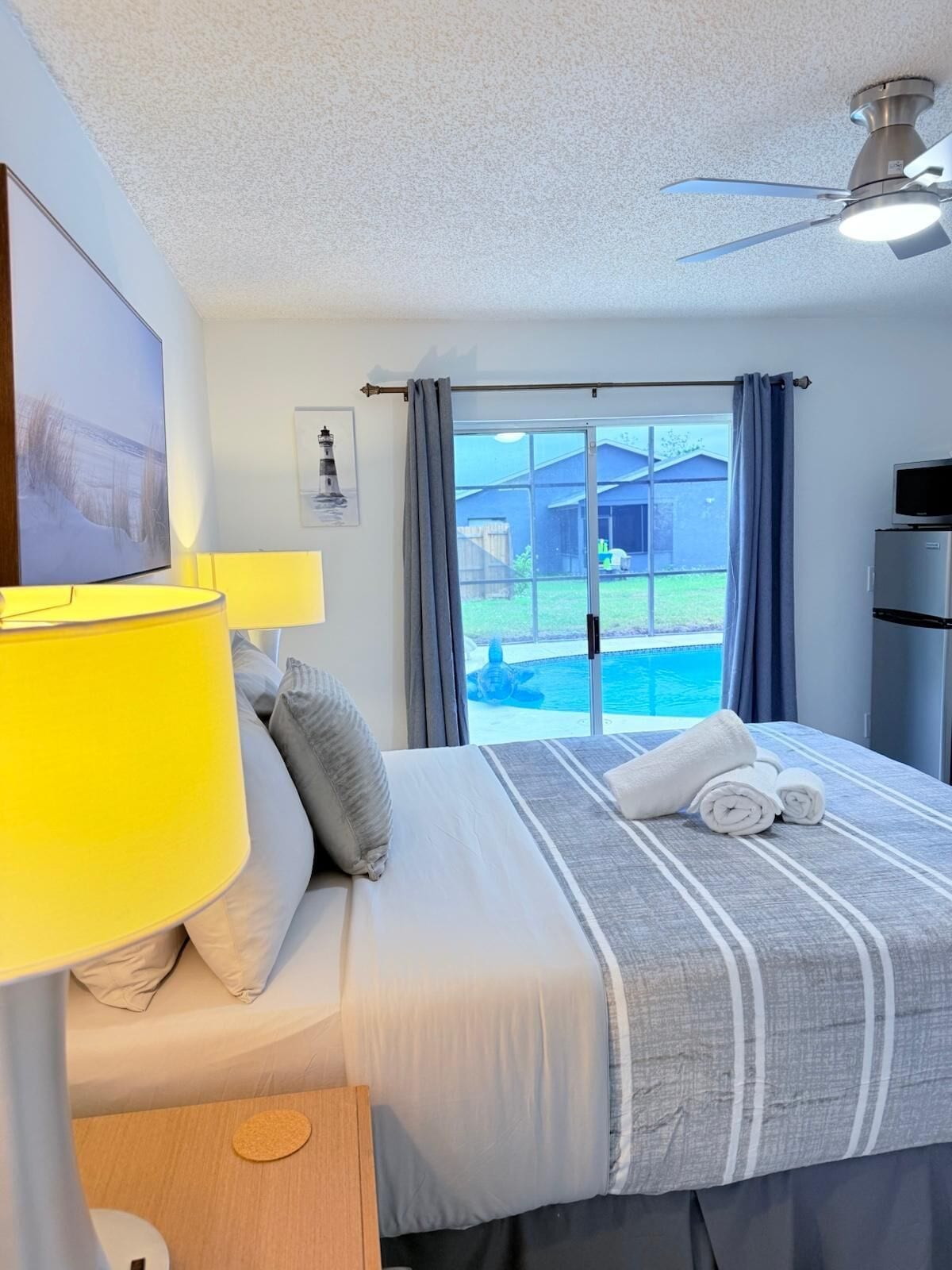 1 bedroom, iron/ironing board, internet, bed sheets