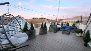 Terrace/patio - Duplex Rooftop near MIT/Kendall/Harvard with 2 FREE Parking! (Cambridge)