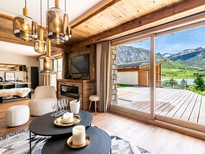TV, fireplace - Le Canvolan by Interhome (Tignes)