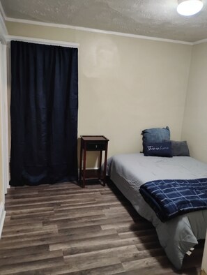 4 bedrooms - Lovely room for rent in the historical TippHill area (Syracuse)