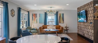 Unwind in Waxhaw - 15 minute Stroll to Downtown!