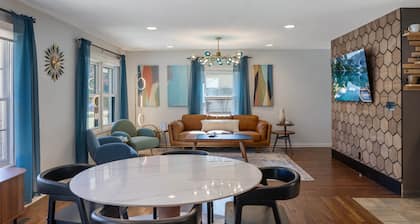 Unwind in Waxhaw - 15 minute Stroll to Downtown!