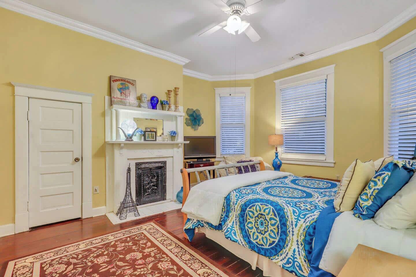 4 chambres, fer et planche à repasser, Wi-Fi, draps fournis