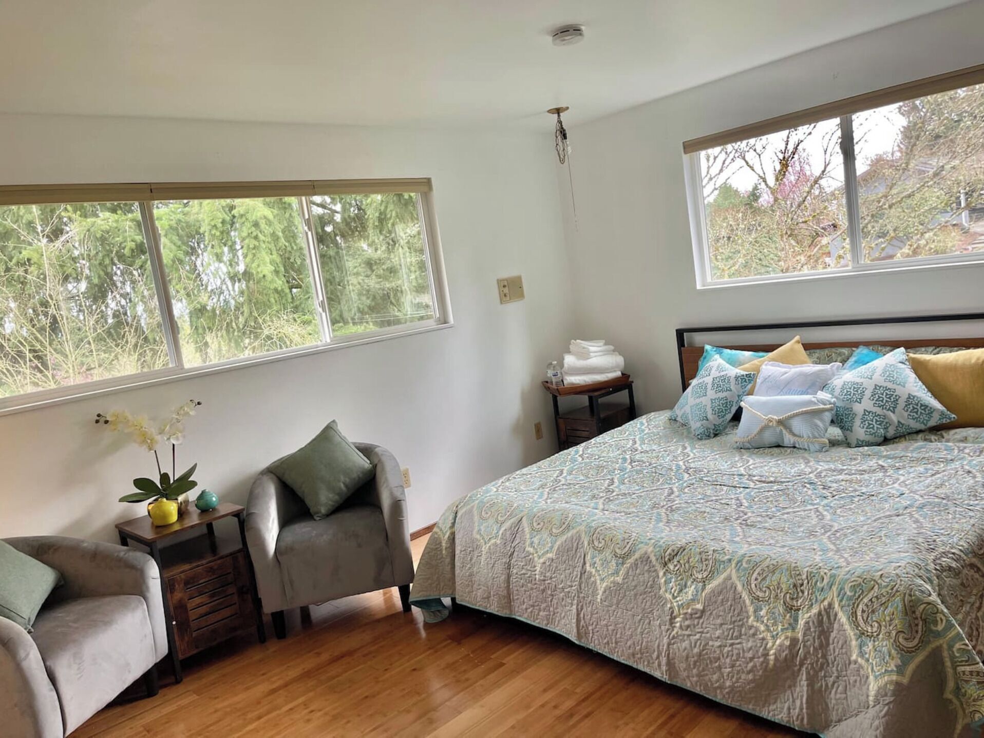 5 عدّة غرف نوم ومكواة/لوح كي وواي فاي مجانًا وملاءات أسرّة