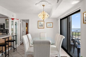 Dining - 2-Bedroom Ocean Front Condo in 9400 Building (Ocean City)