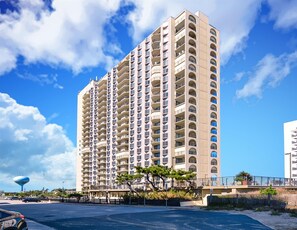 Exterior - 2-Bedroom Ocean Front Condo in 9400 Building (Ocean City)