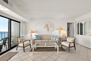 TV - 2-Bedroom Ocean Front Condo in 9400 Building (Ocean City)