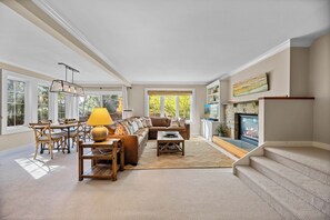 TV, fireplace, music library, stereo