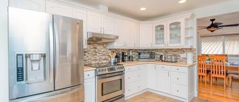 Microwave, oven, stovetop, dishwasher