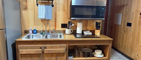 Microondas, placa de cocina