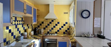 Micro-ondes, lave-vaisselle