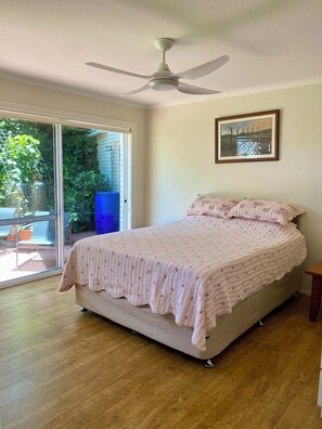 1 bedroom, iron/ironing board, free WiFi, bed sheets - Self-Contained 1-Bedroom Retreat: Coastal Views, Aquaponics and Wildlife. (Tallai)