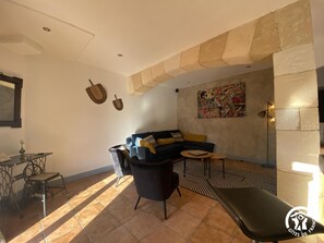 Living area - Chez Payette - VILLENEUVE-DE-LA-RAHO (VILLENEUVE-DE-LA-RAHO)