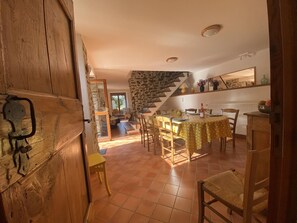 تناول الطعام