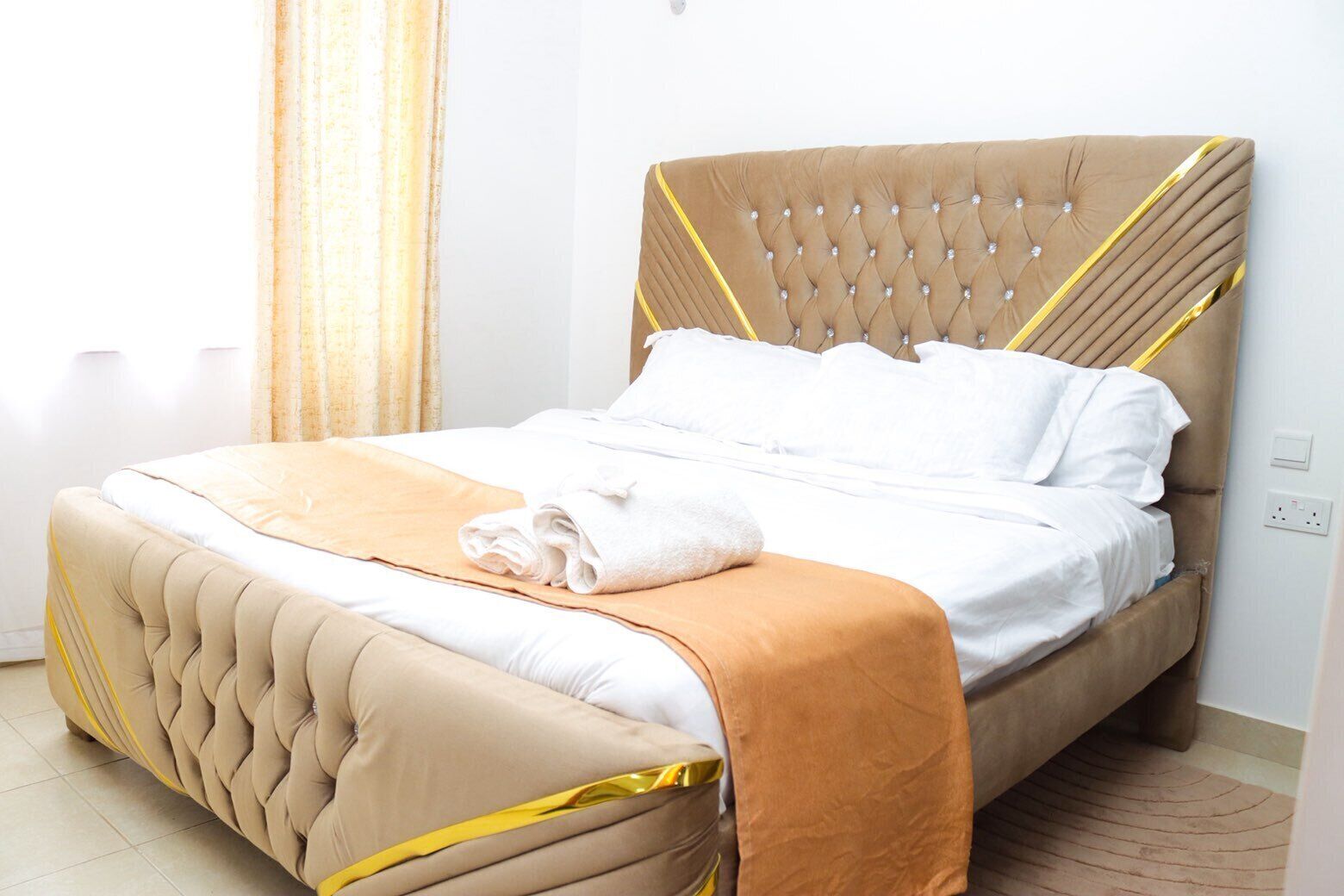 Strygejern/strygebræt, Wi-Fi, sengetøj