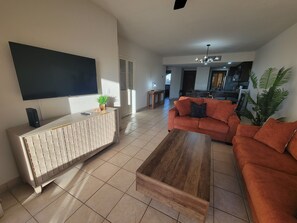 Smart-TV, Tischtennisplatte