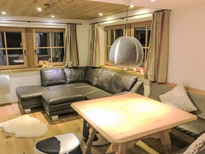 TV - Almchalet Zillertal by Interhome (Aschau im Zillertal)