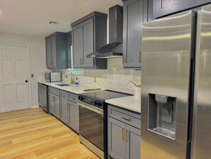 Private kitchen - Peaceful designer looks in Owasso newly updated New Kitchen, 4 beds, 2 baths (Owasso)