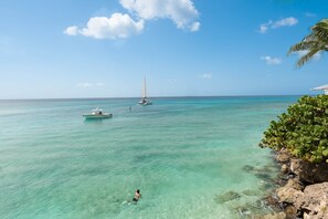 Beach - Coralita No.3 Oceanfront Apartment Near Sandy Lane (Prospect)