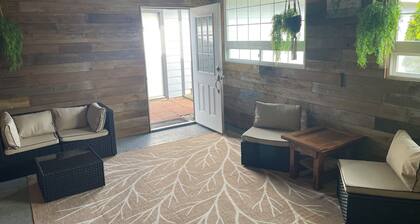 Enjoyable 3-bedroom house in quaint Forks for your getaway.