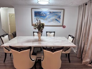 تناول الطعام