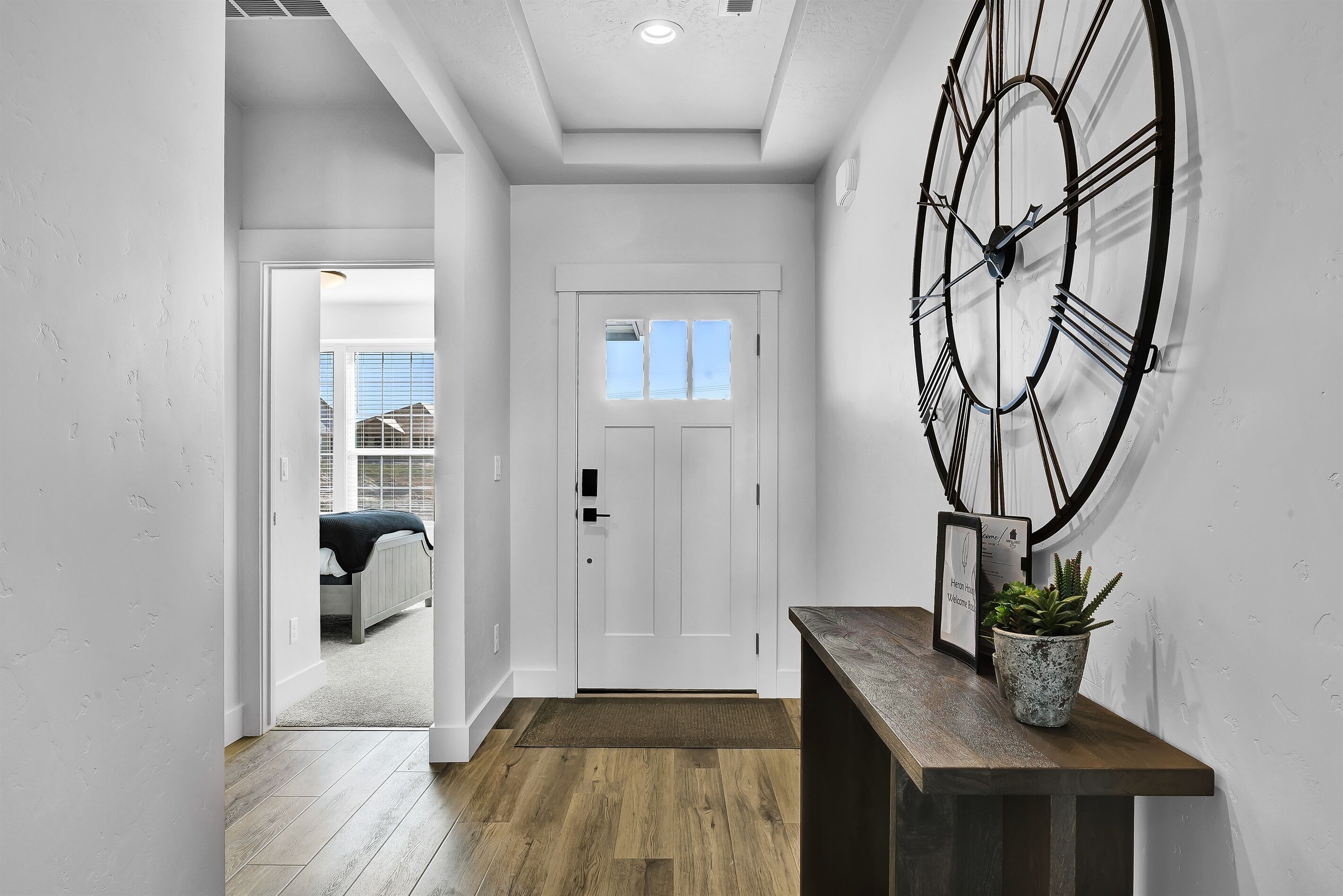 3 bedrooms, desk, iron/ironing board, free WiFi