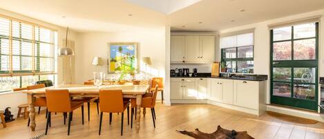 تناول الطعام