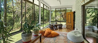 Hidden Grove @ Burringbar