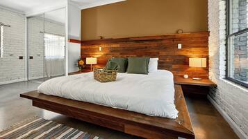 4 عدّة غرف نوم وواي فاي وملاءات أسرّة