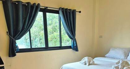 Baan Suan Palm Lanta Long Beach