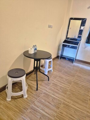 デラックス ダブルルーム | WiFi (無料)