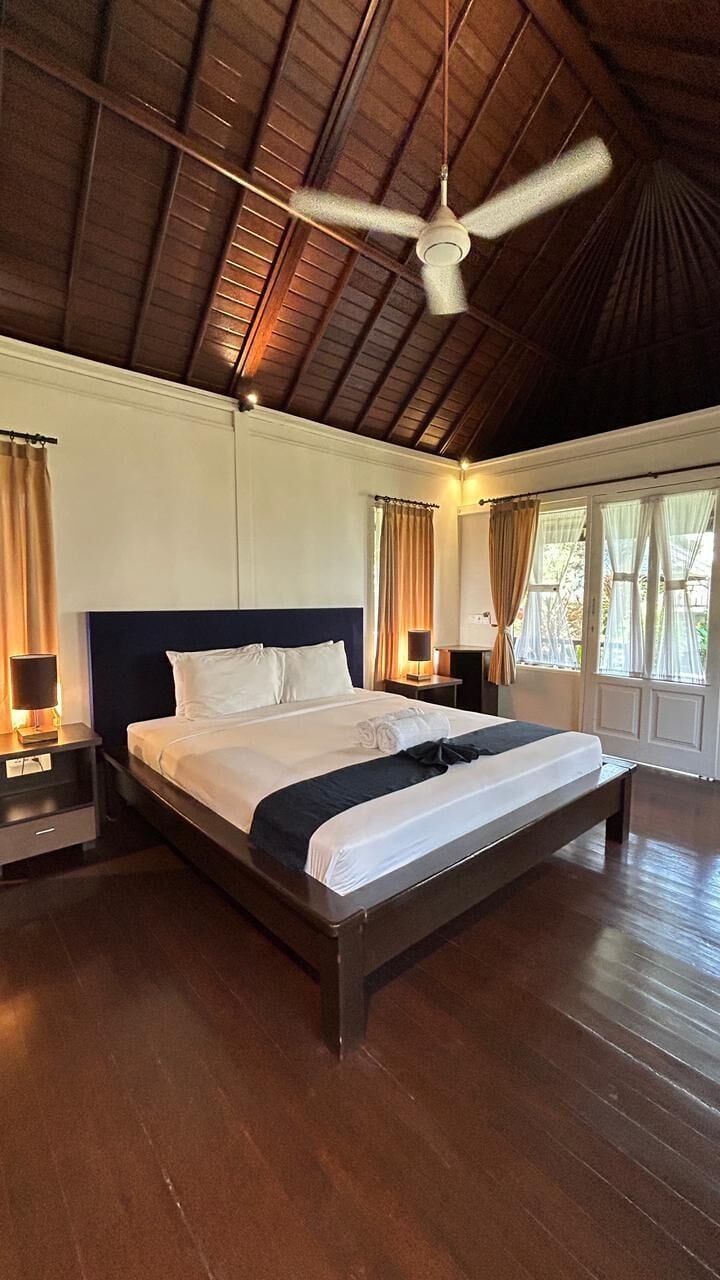 Standard Double Room, Non Smoking, Garden View | In-room safe, desk, free WiFi